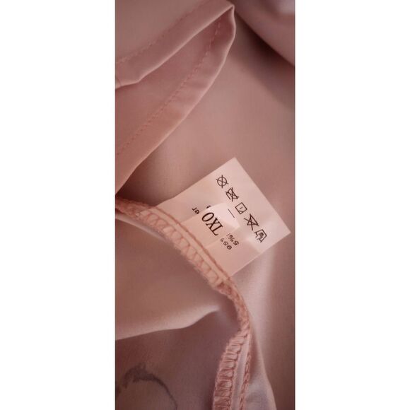 New without tag, pink, floral button down long sleeve blouse - Picture 7 of 8